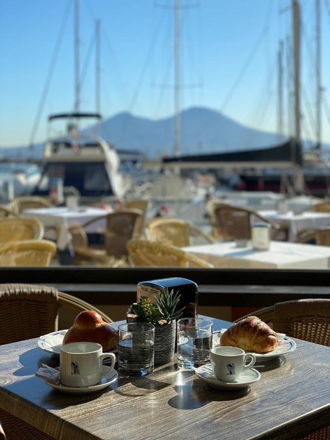 Transatlantico Hotel Napoli Bagian luar foto