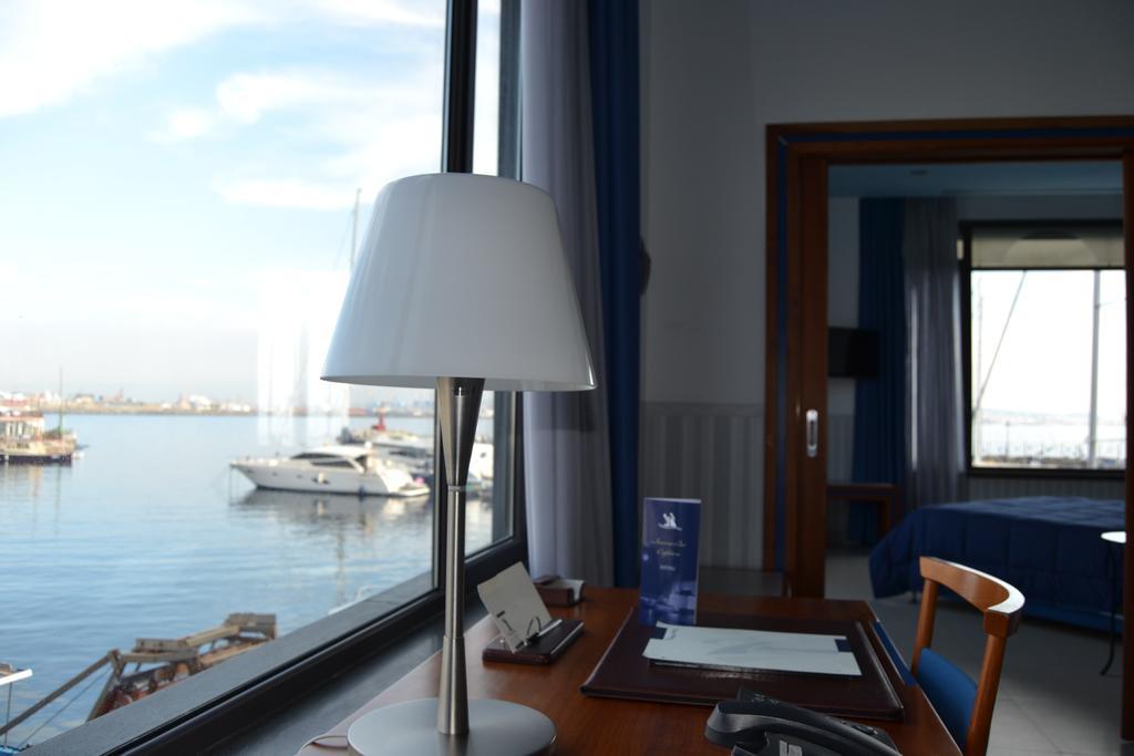 Transatlantico Hotel Napoli Bagian luar foto
